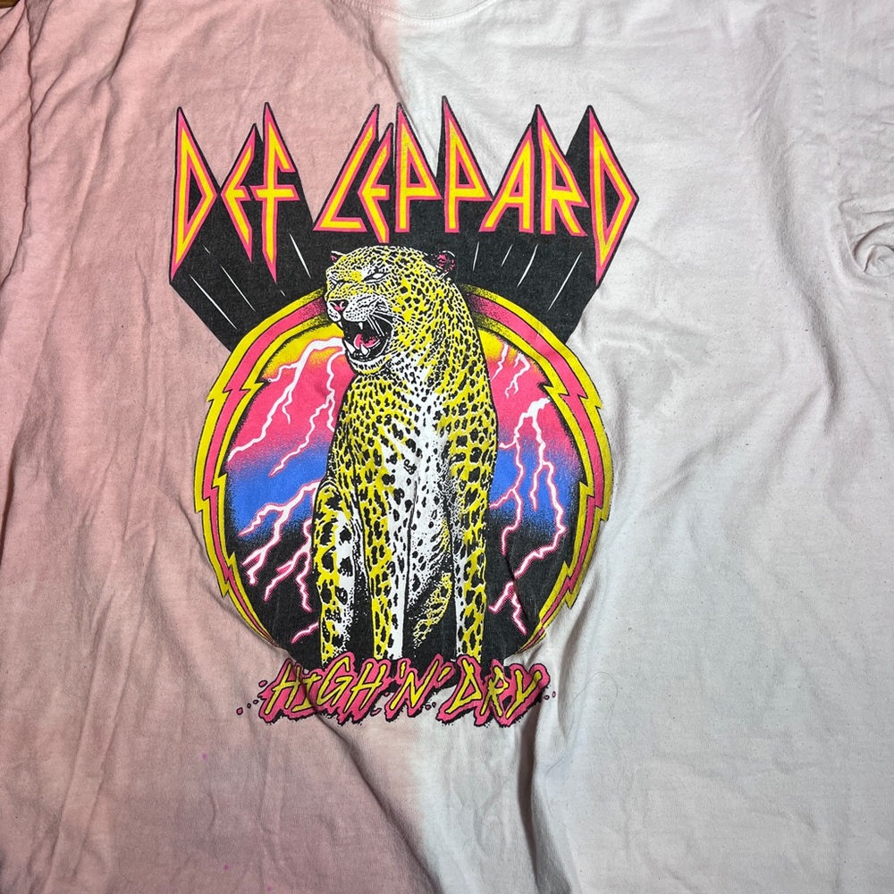 Def Leppard  Size L Hign N Dry Classic Rock T-shirt Tie Dye Music Band